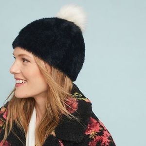 NWT ANTHROPOLOGIE Torri Pommed Beanie